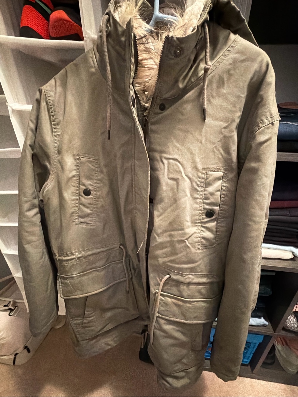 Women’s Olive Fur-Trim Parka Jacket - Classic Hooded Winter Coat
